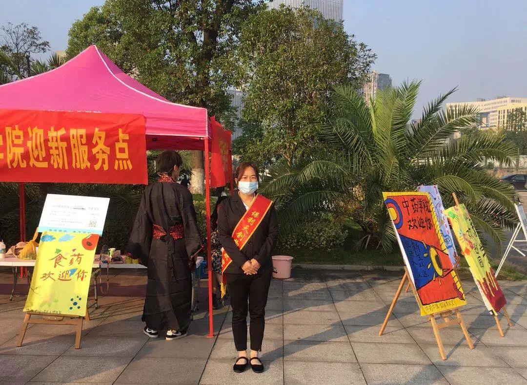 湖南保安服务,墙外高空清洗服务,湖南保利天创物业发展有限公司