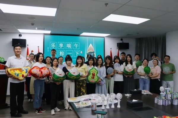 湖南保安服务,墙外高空清洗服务,湖南保利天创物业发展有限公司